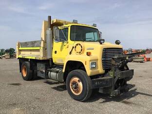 1996 Ford L8000
