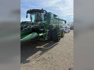 2017 John Deere S690