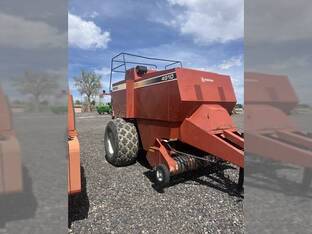 2002 Hesston 4910