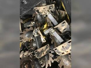 John Deere BA32571 SCREW ADJUST ROW CLEANER