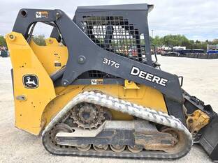 2022 John Deere 317