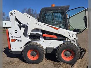 2019 Bobcat Skid-Steer Loaders S740