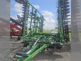 2023 Great Plains 8328DV