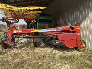 2012 New Holland H7230