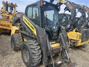 New Holland L230