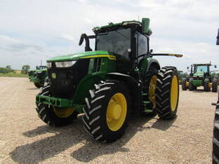 2023 John Deere 7R 330