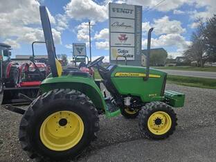 2014 John Deere 3032E