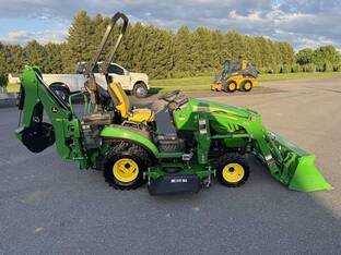 2022 John Deere 1025R