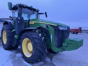 2022 John Deere 8R 410
