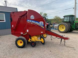 2015 New Holland ROLL-BELT 450 UTILITY
