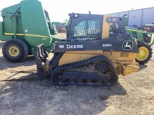 2022 John Deere 325G