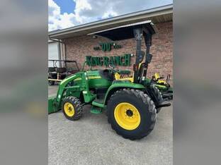 2005 John Deere 3320