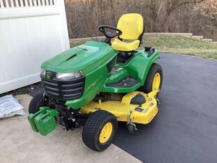 2017 John Deere X730