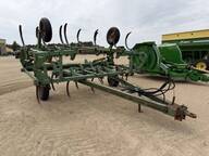 John Deere 1610