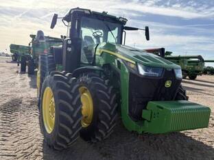2022 John Deere 8R 410
