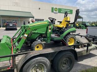 2015 John Deere 1025R
