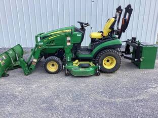 2016 John Deere 1025R