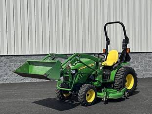 2011 John Deere 2520