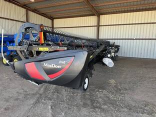 2021 MacDon Industries D140