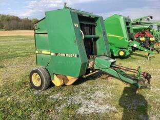 1989 John Deere 335