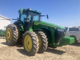 2022 John Deere 8R 310