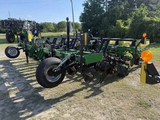 2022 John Deere 1705