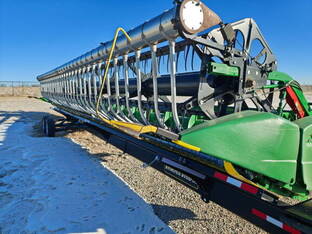 2016 John Deere 635F