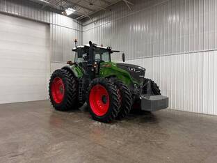 2022 Fendt 1042 VARIO