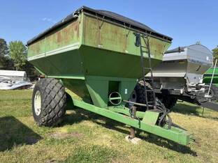 1996 Unverferth 8000