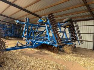 2012 Landoll 7431-33