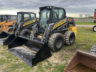 2021 New Holland L320