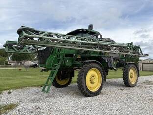 2021 John Deere R4044