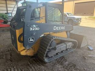 2012 John Deere 323D