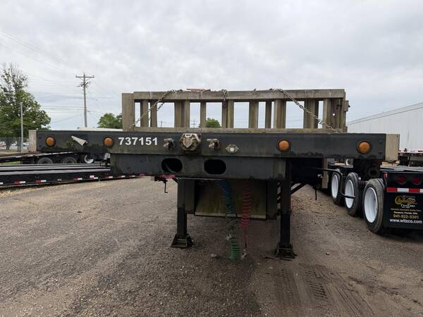 2005 Doonan 48 x 102 step deck