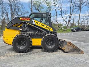 2019 New Holland L228