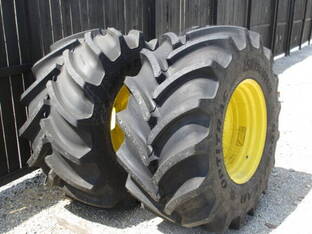 2024 Goodyear LSW750/60R30