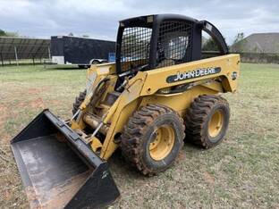 2002 John Deere 270
