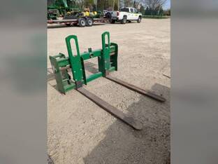 2004 John Deere FORK
