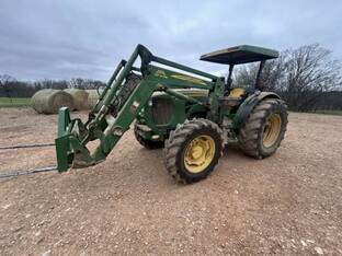 2010 John Deere 5105M