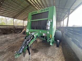 2019 John Deere 560M