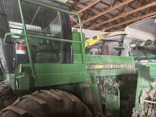 1986 John Deere 5830