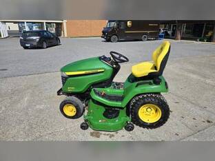 2025 John Deere X590