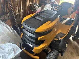 2022 Cub Cadet LX42 KH