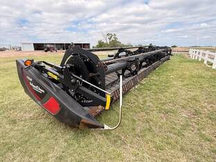 2020 MacDon Industries FD140