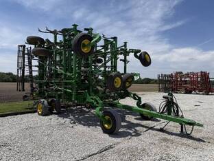 2018 John Deere 2230