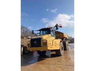 2018 Caterpillar 745