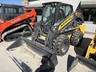 2025 New Holland L328