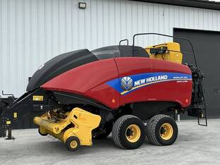 2013 New Holland BIG BALER 330