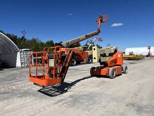 2014 JLG E400AJPN