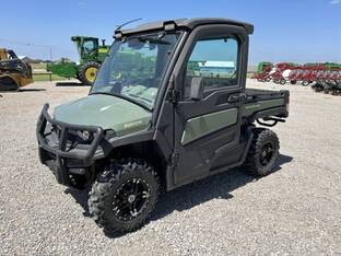 2022 John Deere GATOR XUV 835R